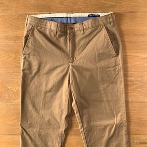 Cremieux Soho Slim Chino Pants